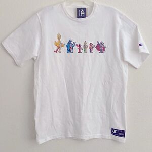CHAMPION x SESAME STREET White Crew Neck T Shirt Size L NWT.